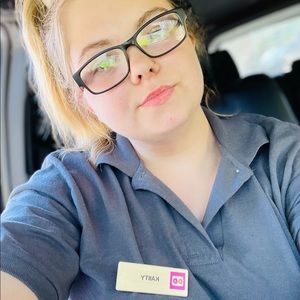 Meet your Posher, Kaitlyn